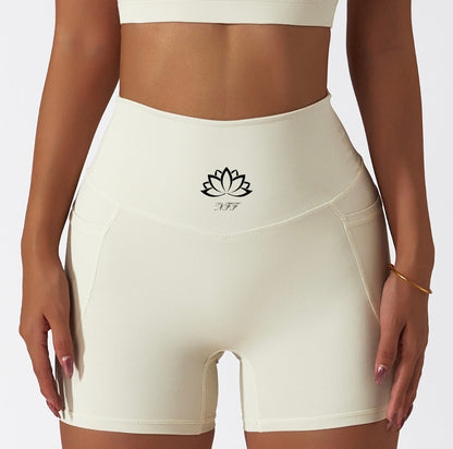Peony shorts