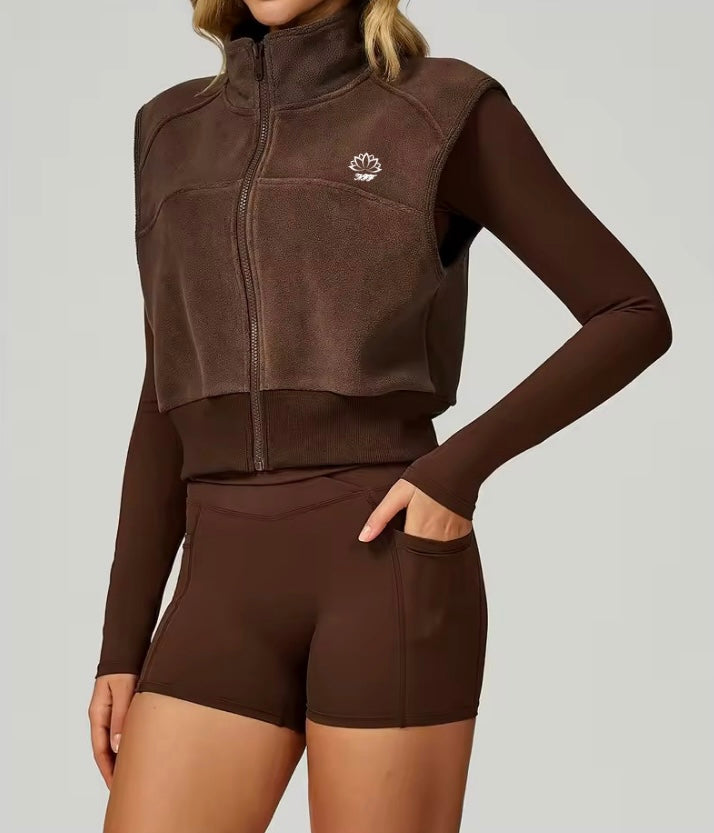 Camassia Sleeveless Vest